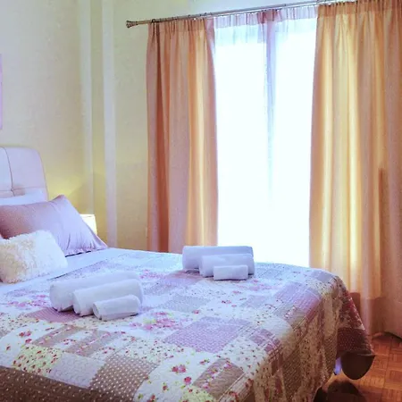 City 17 Apartamento Atenas